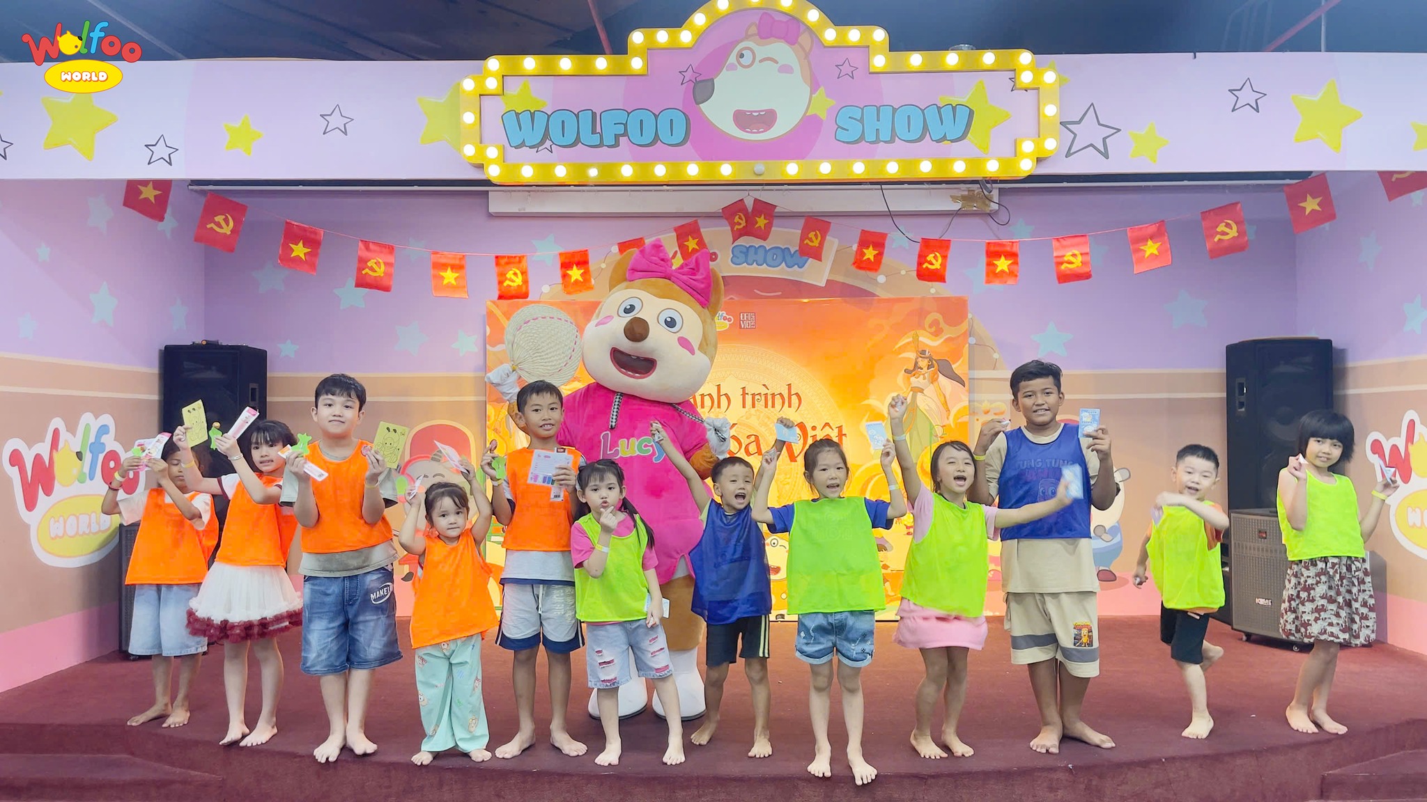 WOLFOO SHOW TUẦN 1 THÁNG 5: KHI NIỀM TỰ HÀO NẢY MẦM TRONG MẮT TRẺ